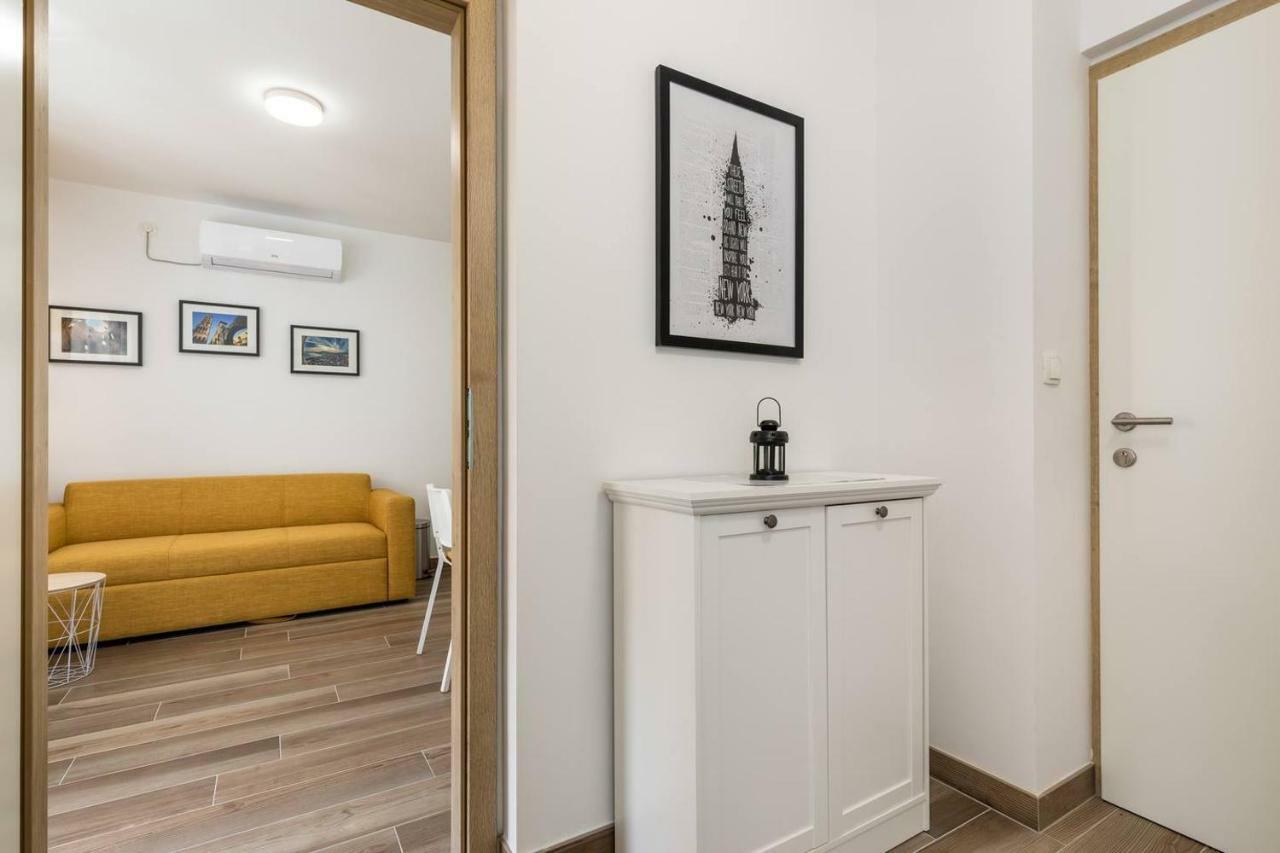 Apartments Cezar Split Extérieur photo